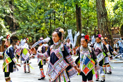 多彩民俗引客來